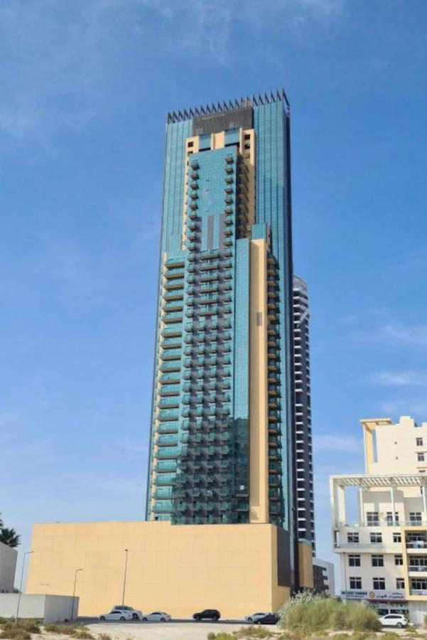 Sky View Tower Apartments Dubai Exterior photo